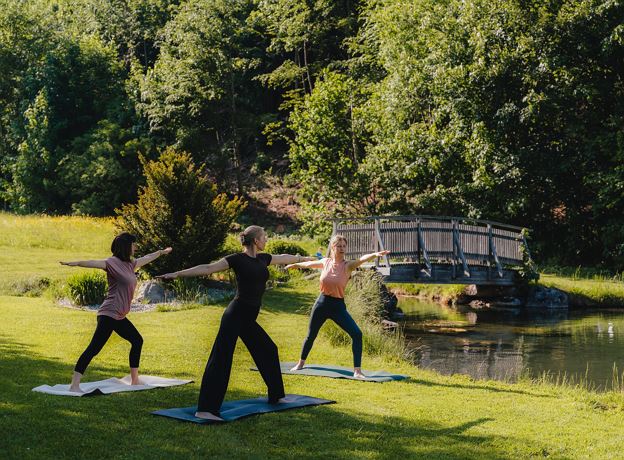 Abend-Pilates am Wasser ERLEBEN